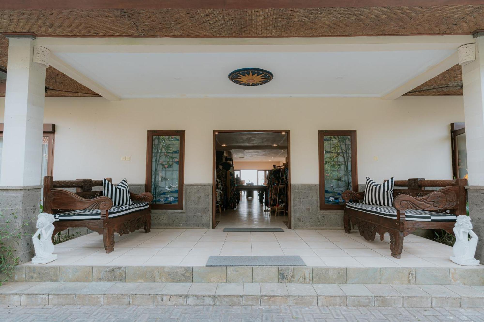 Bali Hai Island Resort Pekutatan  Exterior photo